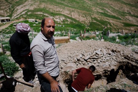 On the way to Mazari Mama Rashan overlooking Shingal, a grave being dug for a recently deceased person 20