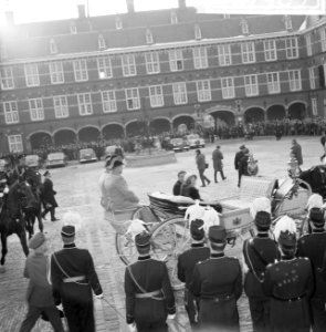 Ondertrouw prinses Beatrix en Claus, Bestanddeelnr 918-7963