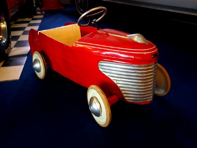 Old pedal car, pic5