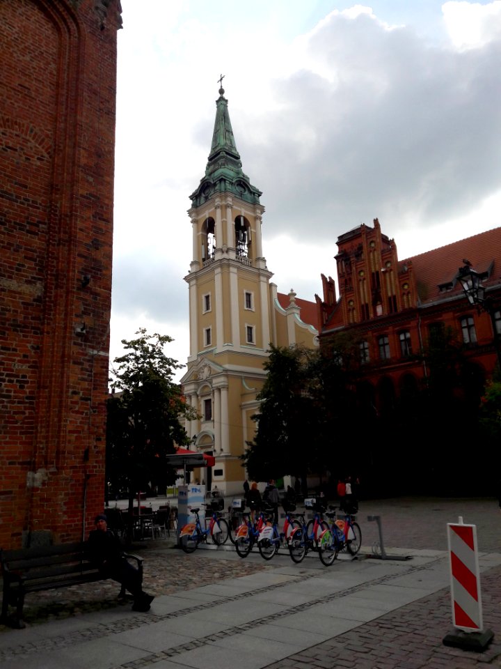 Old Town Market Square in Toruń 02