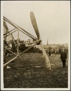 One of the side propellers, Bestanddeelnr 158-2567