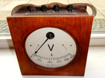 Old Volt Meter pic1