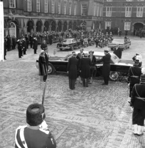 Ondertrouw prinses Beatrix en Claus, Bestanddeelnr 918-7964