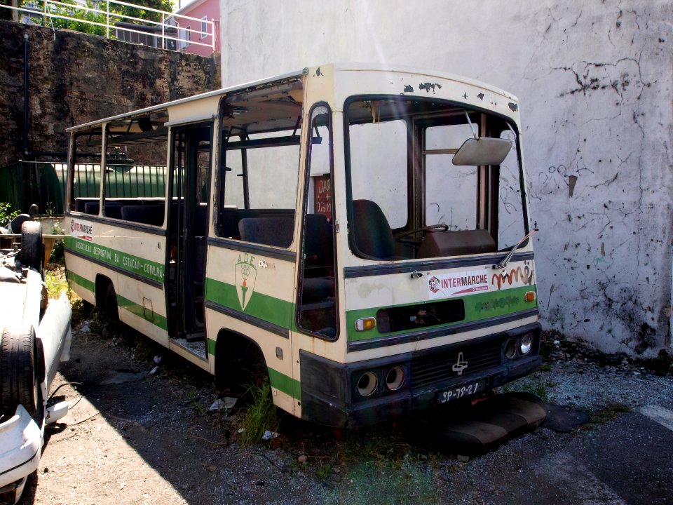 Old toyota bus in portugal, pic1 at the SPECIAAL Auto Evenement Nijkerk 2011
