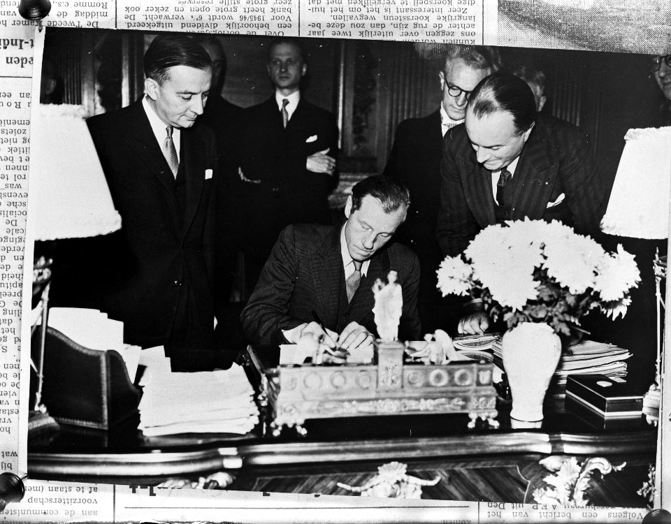 Ondertekening van het Cultureel Verdrag tussen Frankrijk en Nederland, Bestanddeelnr 901-9606