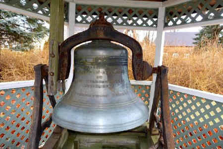 Old Westford Academy bell, presented by John William Abbot, Aug. 2, 1897, Knowledge is Power - Westford, Massachusetts - DSC09054