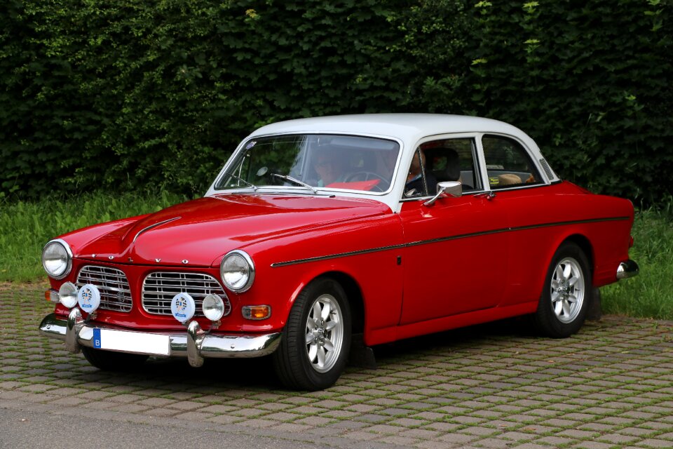 Classic automotive vehicles