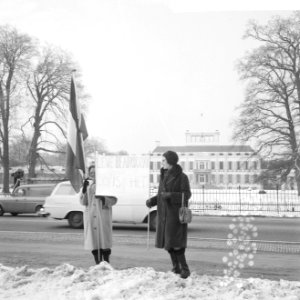 Ondertrouw prinses Beatrix en Claus, Leve Beatrix en Claus , zo is het, Bestanddeelnr 918-7891