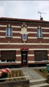 Pesaken-Mariabeeldje in gevel Pesaken 10 (2)