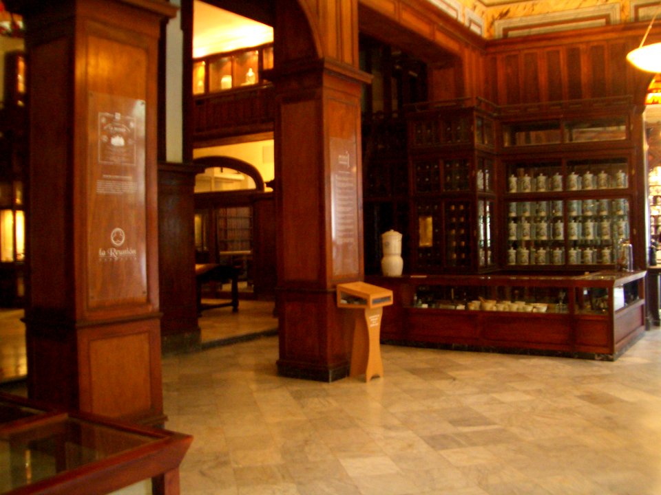 Pharmacie à La Havane