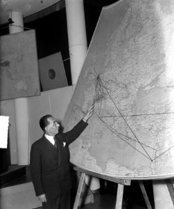 Persconferentie van de KLM te Den Haag Anton Plesman, Bestanddeelnr 903-9015