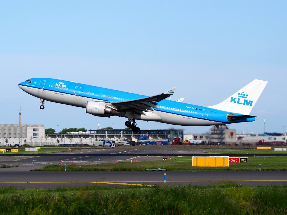 PH-AOI KLM Airbus A330-200 takeoff from Schiphol (AMS - EHAM), The Netherlands, 18may2014, pic-2