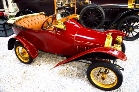 Peugeot Bebe 1912. view right side. Spielvogel 1913