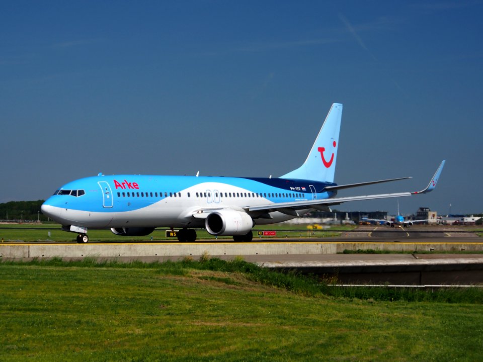 PH-TFF ArkeFly Boeing 737-86N(WL) at Schiphol (AMS - EHAM), The Netherlands, 16may2014, pic-2