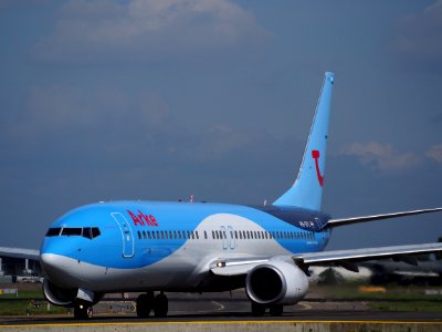 PH-TFC Arke Boeing 737-8K5(WL) taxiing at Schiphol (AMS - EHAM), The Netherlands, 18may2014, pic-2
