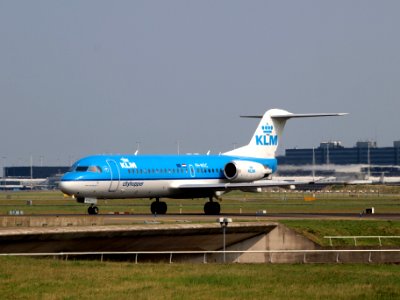 PH-WXC KLM Cityhopper Fokker F70 - cn 11574 13july2013 taxiing pic1