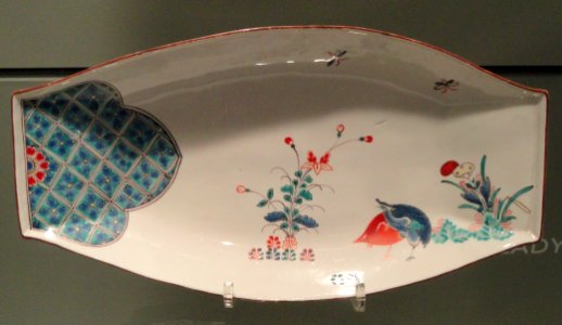Pickle Dish, c. 1735-1740, Chantilly, soft-paste porcelain with overglaze enamels - Gardiner Museum, Toronto - DSC00620