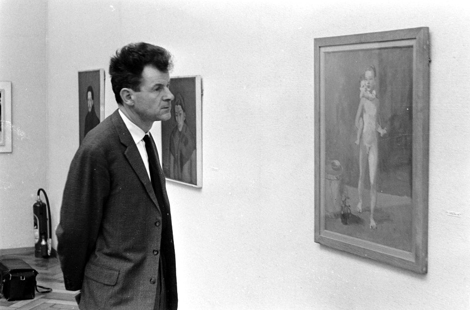 Picasso-tentoonstelling in Stedelijk Museum, Jean Leymarie bij enige schilderije, Bestanddeelnr 920-1349