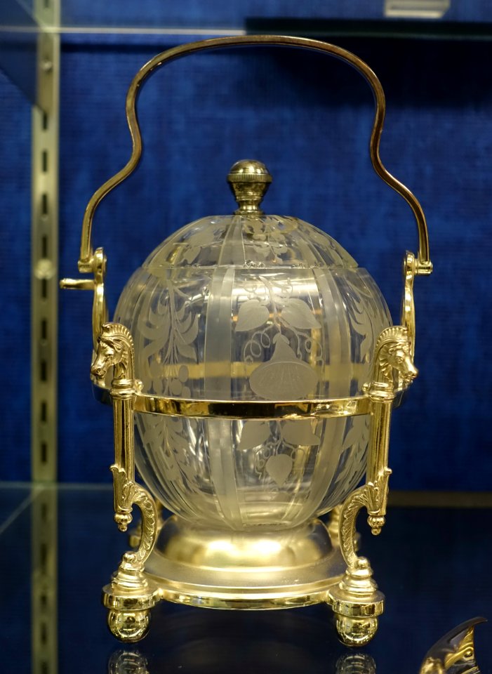Pickle castor, Reed & Barton, c. 1870, silver plate, glass - Old Colony History Museum - Taunton, Massachusetts - DSC03996