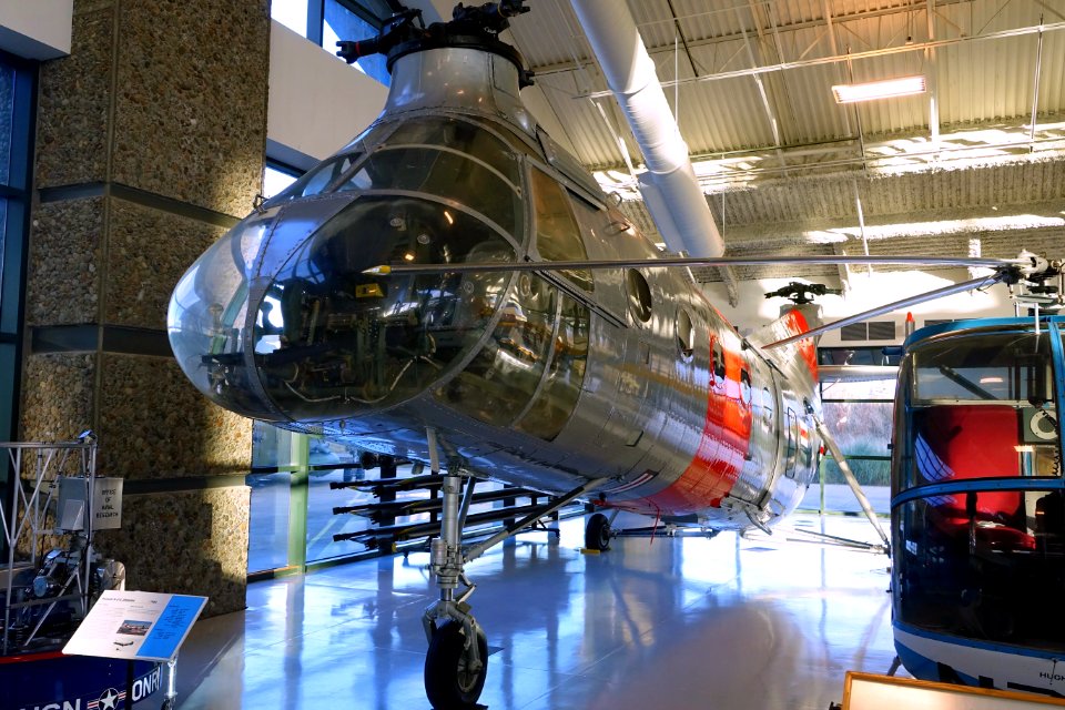 Piasecki H-21C Shawnee, 1952 - Evergreen Aviation & Space Museum - McMinnville, Oregon - DSC00939