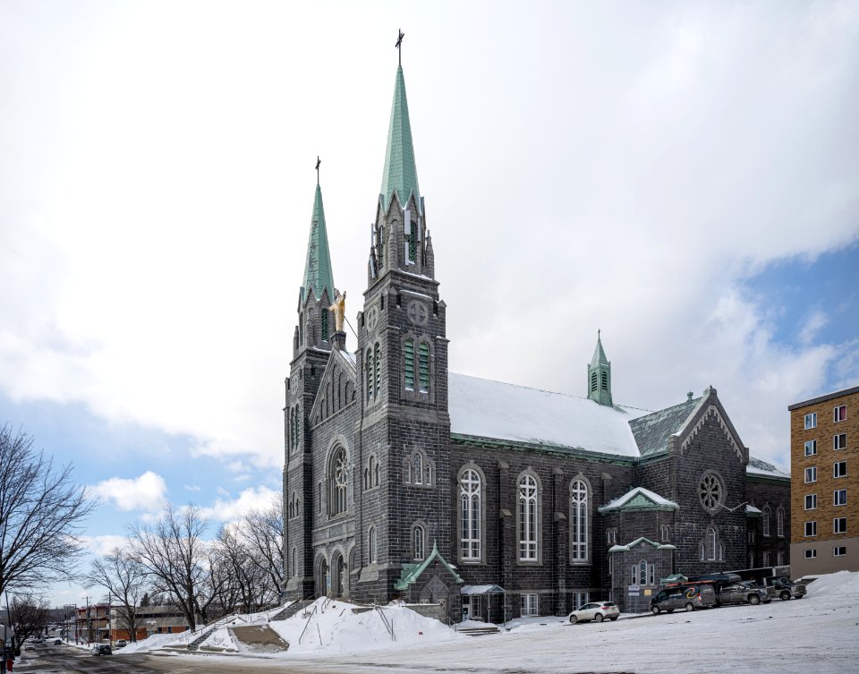 Photographs of Église Saint-Ignace-de-Loyola 002