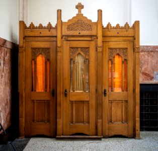 Photographs of Église Saint-Ignace-de-Loyola 001