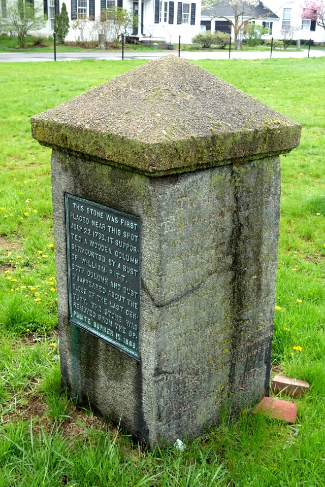 Pillar of Liberty - Dedham Massachusetts - DSC04354