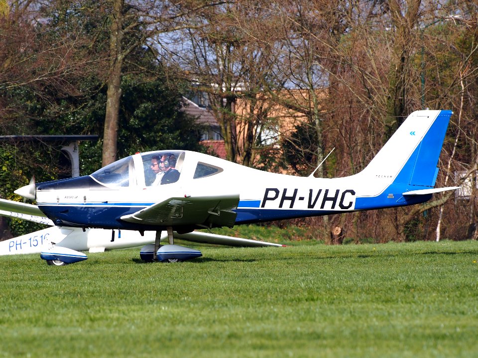 PH-VHC, Tecnam P2002-JF at Hilversum Airport (ICAO EHHV), photo4