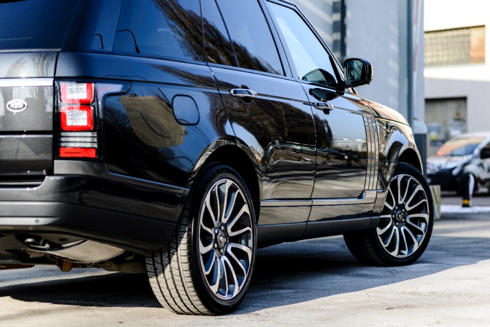 Range rover vehicle