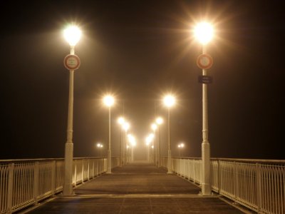 Pier In The Fog (189044007)