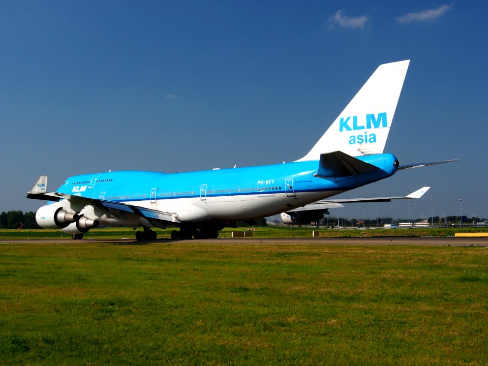 PH-BFY KLM Royal Dutch Airlines Boeing 747-406(M) - cn 30455 taxiing 18july2013 pic-009