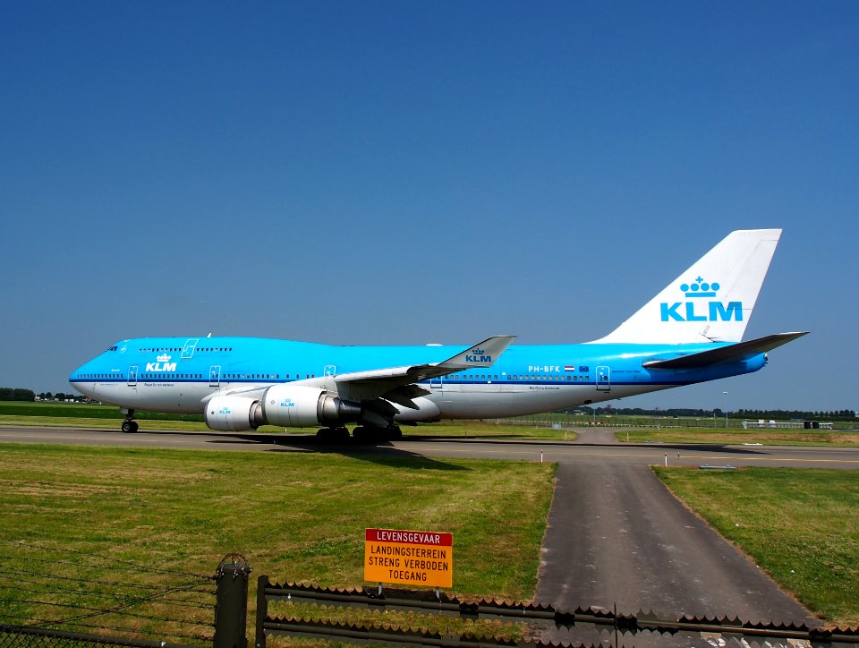 PH-BFK KLM Royal Dutch Airlines Boeing 747-406(M) - cn 25087 pic05
