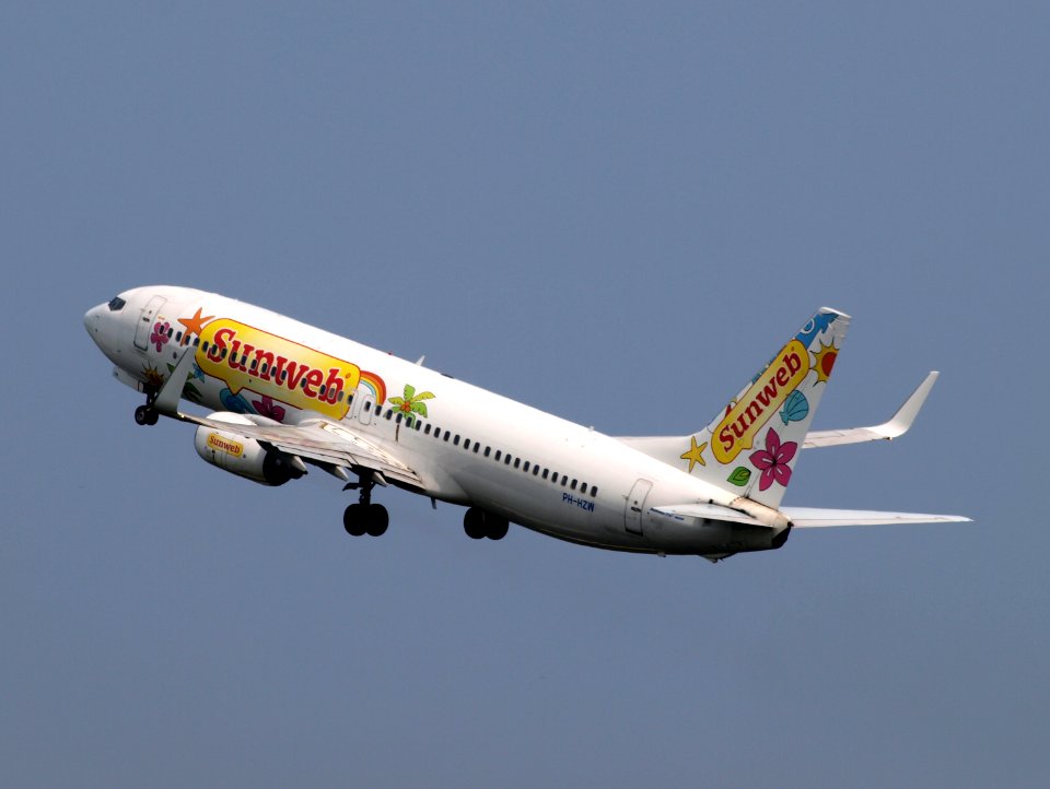 PH-HZW Transavia Sunweb Boeing 737-8K2 PH-HZW (msn 29345) pic3