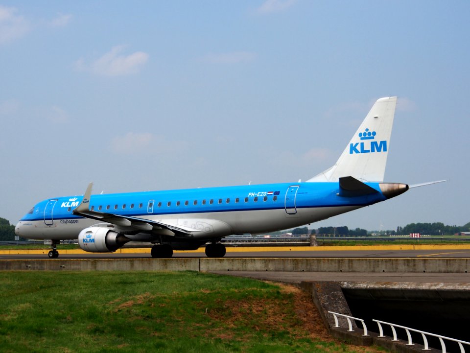 PH-EZO KLM Cityhopper Embraer ERJ-190STD (ERJ-190-100) - cn 19000345 pic06