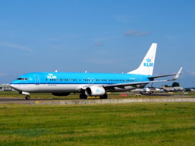 PH-BXP KLM Royal Dutch Airlines Boeing 737-9K2(WL) - cn 29600 taxiing 19july2013 pic-001