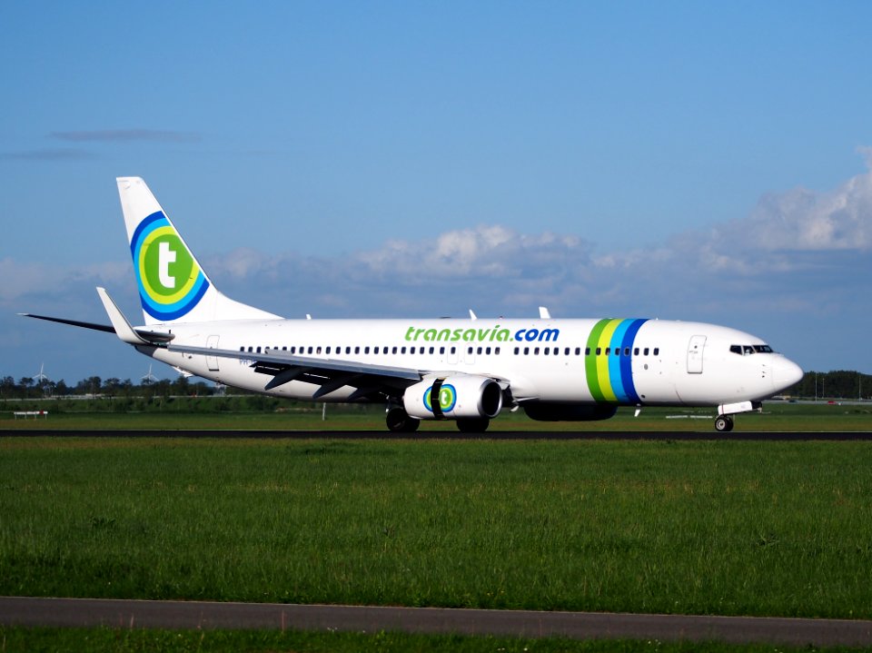 PH-HSC, landing at Schiphol (AMS - EHAM), The Netherlands, 06May2014 pic1