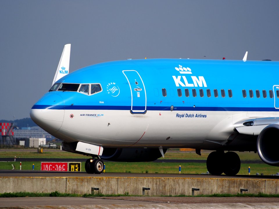 PH-BGI KLM Royal Dutch Airlines Boeing 737-7K2(WL) - cn 30364 taxiing, 25august2013 pic-2