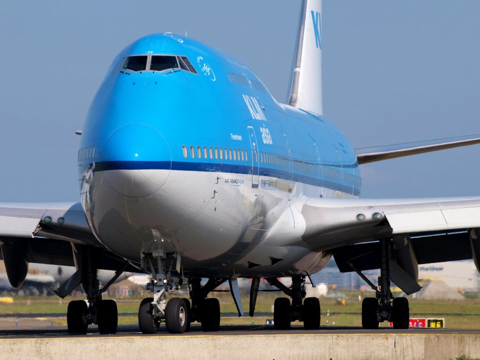 PH-BFF KLM Royal Dutch Airlines Boeing 747-406(M) - cn 24202 taxiing 18july2013 pic-001