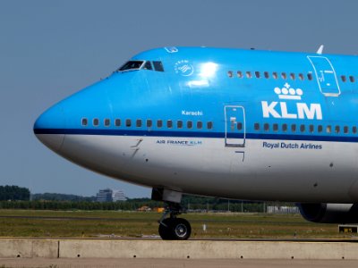 PH-BFK KLM Royal Dutch Airlines Boeing 747-406(M) - cn 25087 taxiing 21july2013 pic-002