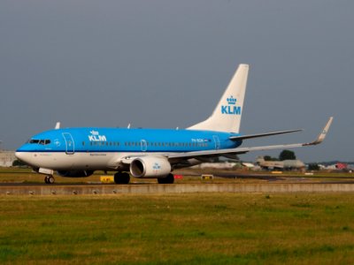 PH-BGM KLM Royal Dutch Airlines Boeing 737-7K2(WL) - cn 39255, taxiing 22july2013