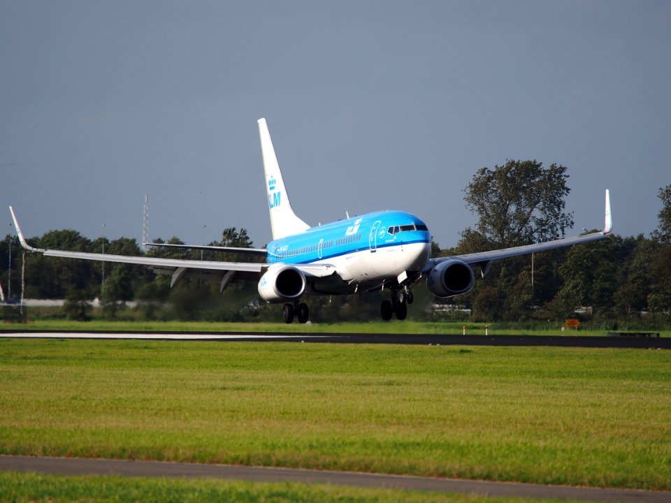 PH-BGO KLM Boeing 737-7K2, 11Aug2014, landing at Schiphol (AMS - EHAM), The Netherlands, pic1