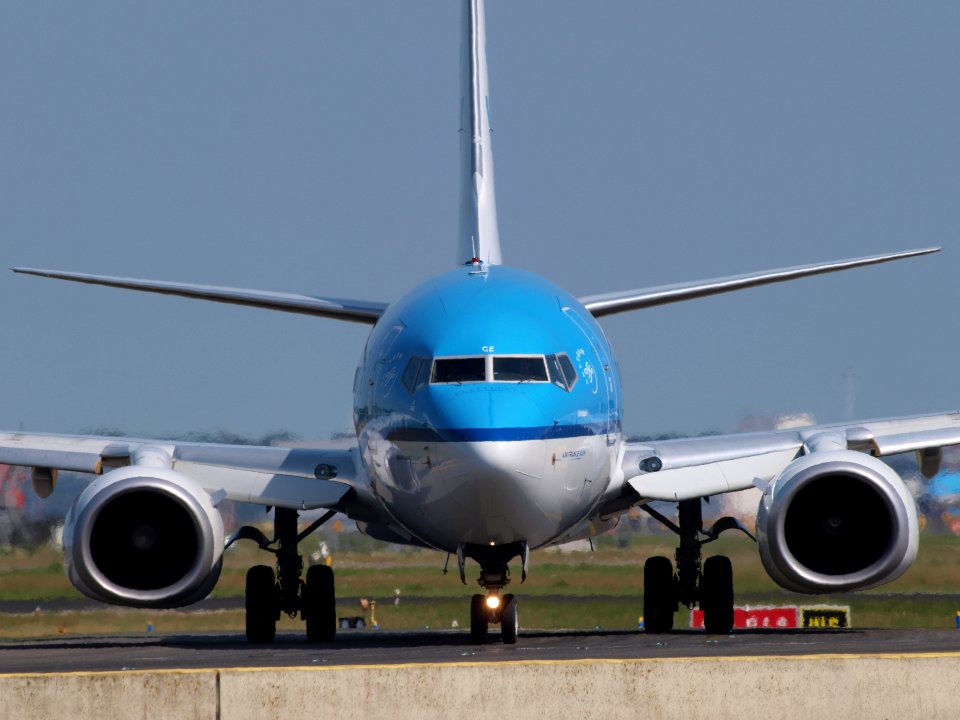 PH-BGE KLM Royal Dutch Airlines Boeing 737-7K2(WL) - cn 30371, taxiing 21july2013 pic-001