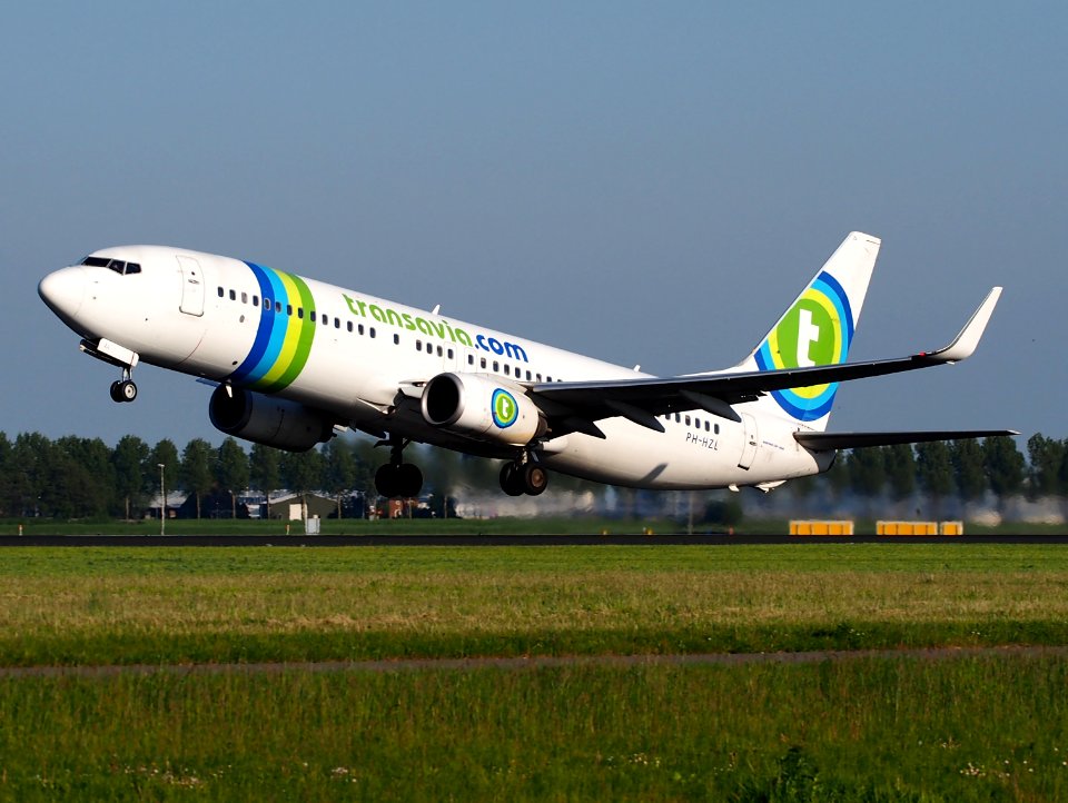 PH-HZL Transavia Boeing 737-8K2(WL), takeoff from Schiphol (AMS - EHAM), The Netherlands, 16may2014, pic-1