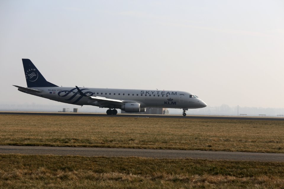 PH-EZX EHAM 4