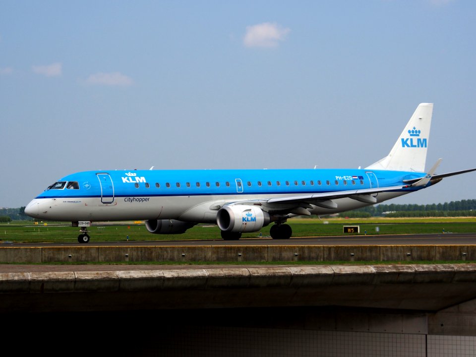 PH-EZO KLM Cityhopper Embraer ERJ-190STD (ERJ-190-100) - cn 19000345 pic03