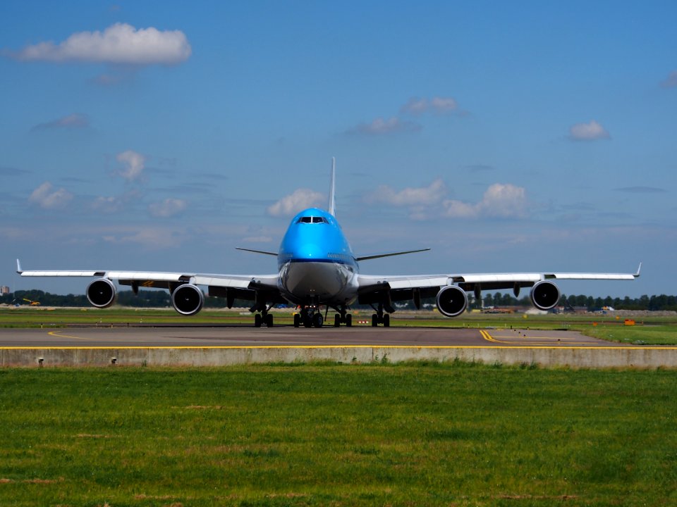 PH-BFC KLM Royal Dutch Airlines Boeing 747-406(M) taxiing at Schiphol (AMS - EHAM), The Netherlands, 18may2014, pic-2