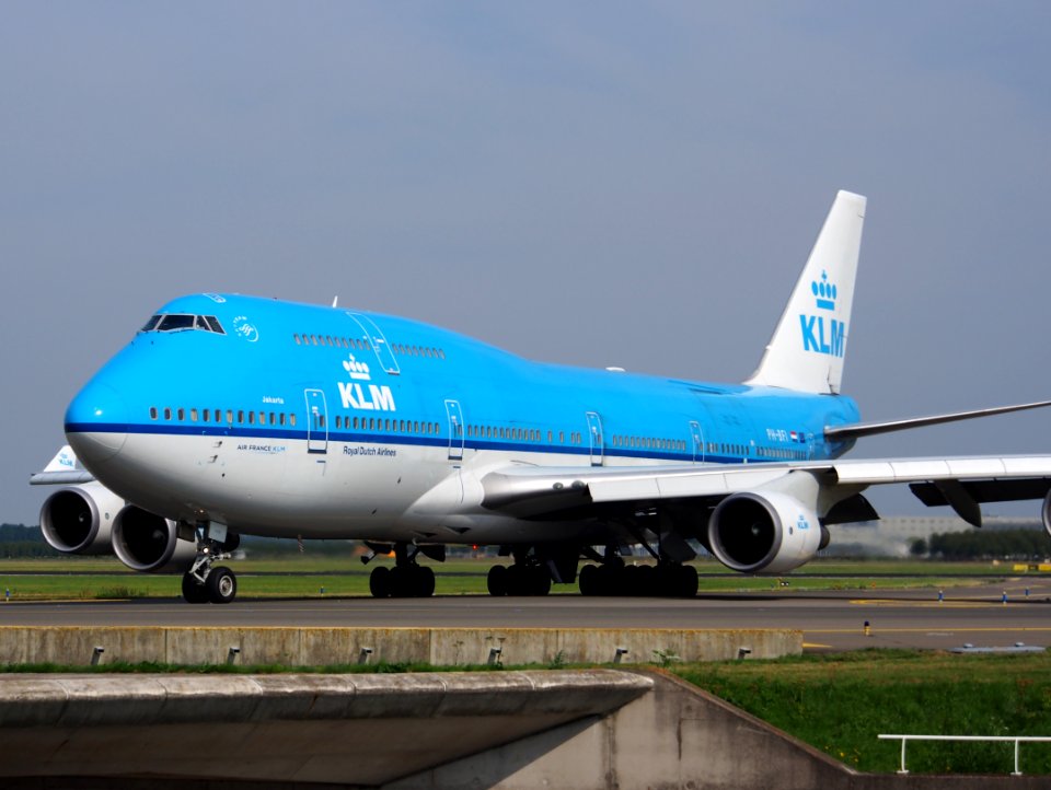 PH-BFI KLM Royal Dutch Airlines Boeing 747-406(M) - cn 25086 taxiing, 25august2013 pic-003