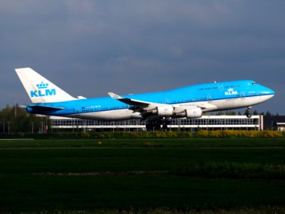 PH-BFN, landing at Schiphol (AMS - EHAM), The Netherlands, pic4 photo