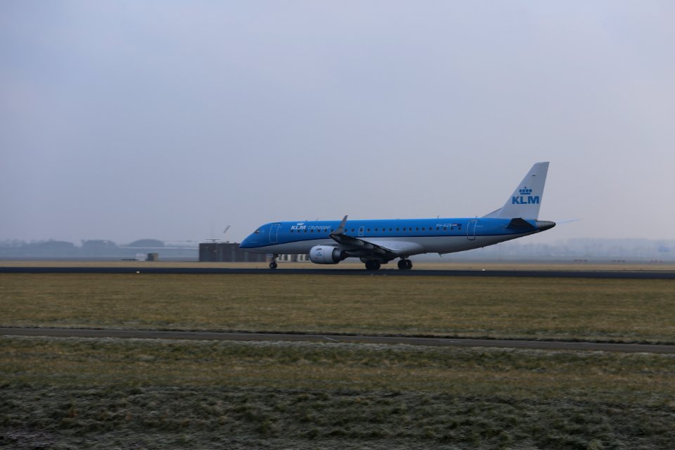 PH-EZO EHAM 2