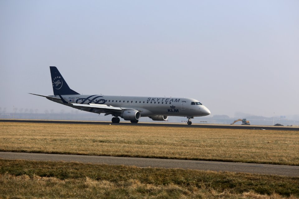 PH-EZX EHAM 2